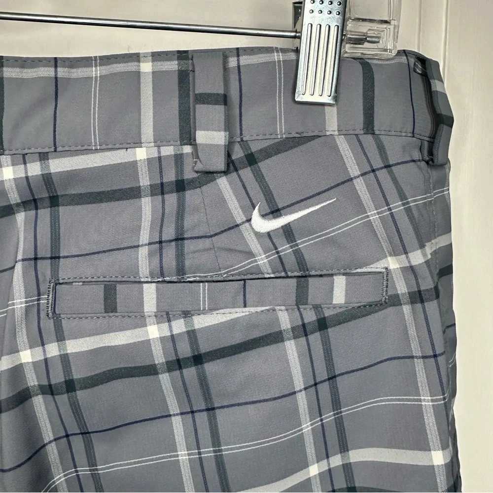 Nike Golf Men's Blue Gray Checkered Flat Front Shorts